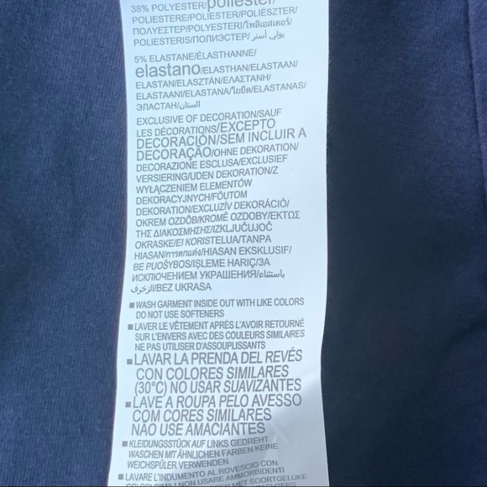 Under Armour NWT “NAVY” navy blue short sleeve tee shirt. - Picture 14 of 16